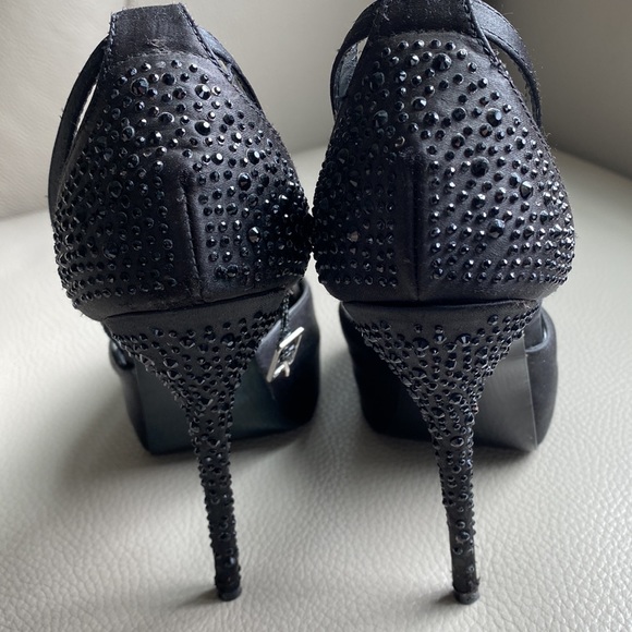 Steve Madden Hadley-R Satiny Beaded 5” Heels - Picture 6 of 14